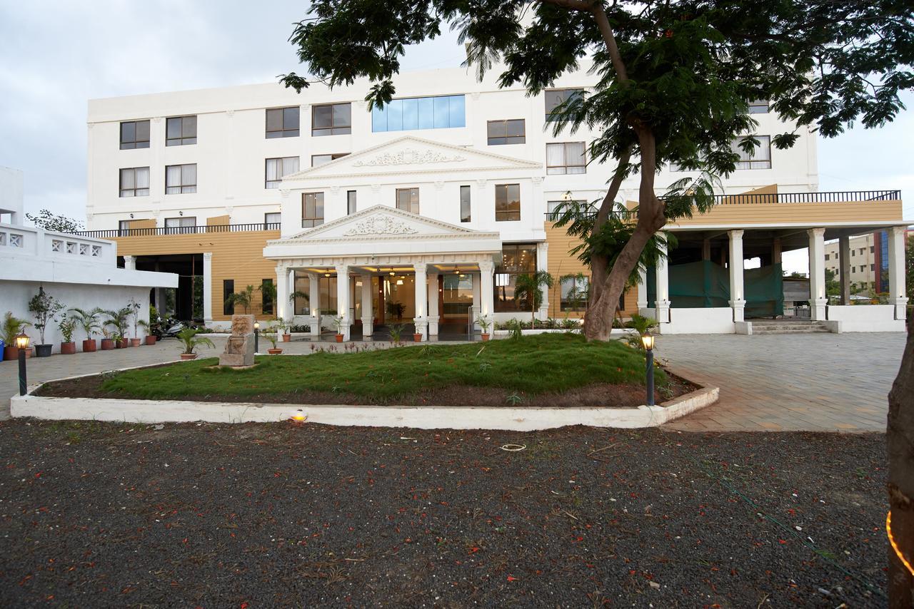 Sanskruti Heritage Resort Shirdi Buitenkant foto